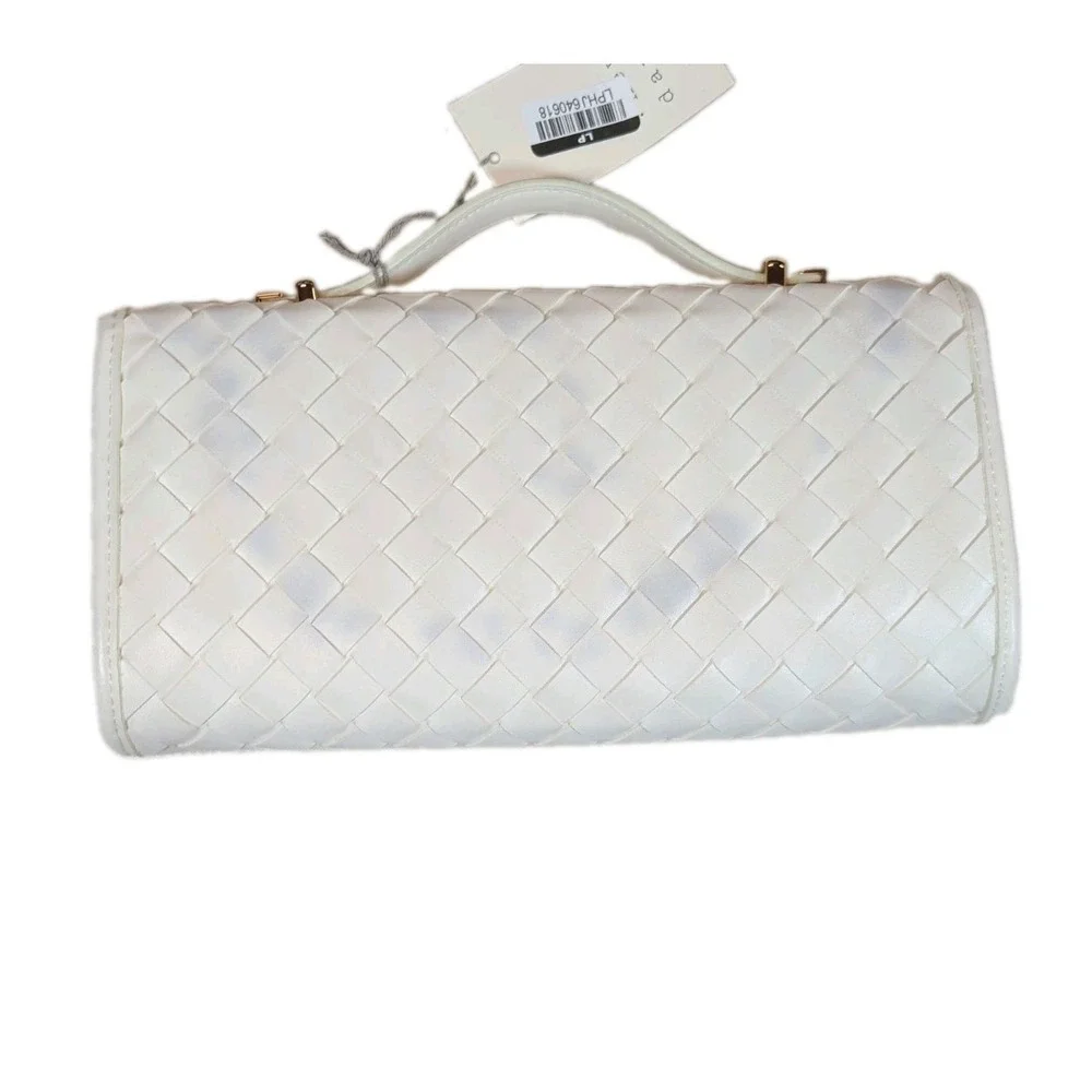 ⭐B3 Women's A NEW DAY Cream Woven Bag Clutch NWT Defect - Discoloring